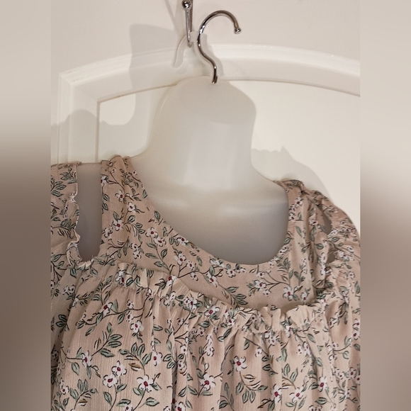 2/$30 Chic Y2K Cottage Ruffled Floral SONJA BETRO cold shoulder top (#1,104) - Picture 8 of 12